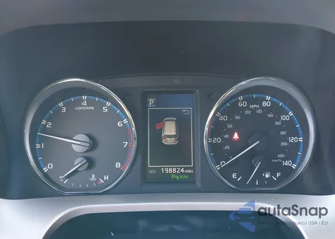 2016 Toyota Rav4 Xle z USA, uszkodzony, nr VIN JTMRFREV9GJ080188